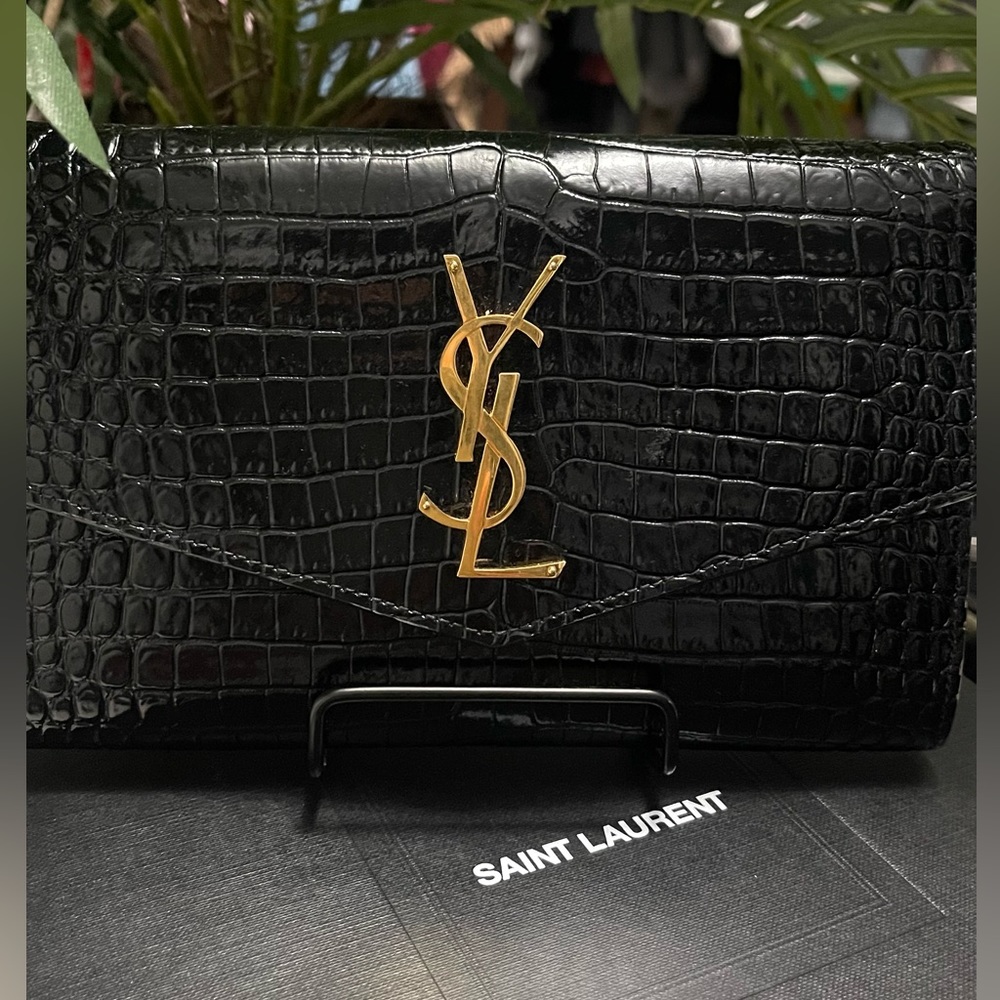 Authentic Crocodile YSL Wallet on a Chain!